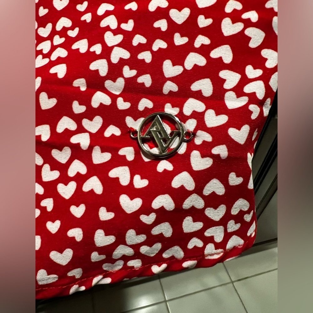 NWT Adrienne Vittadini Red Blouse Adorned w/White Hearts - XL - Picture 3 of 6